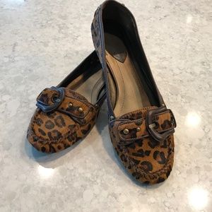 Women’s leopard calf hair squash heel shoes